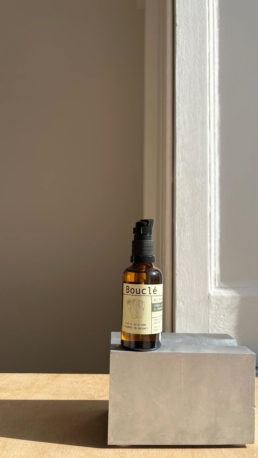 6049f0ff45e42d1cbc99c46b_boucle-spruce-needle-frankincense-all-natural-nourishing-and-hydrating-botanical-beard-oil-2047_1757521756287.jpeg