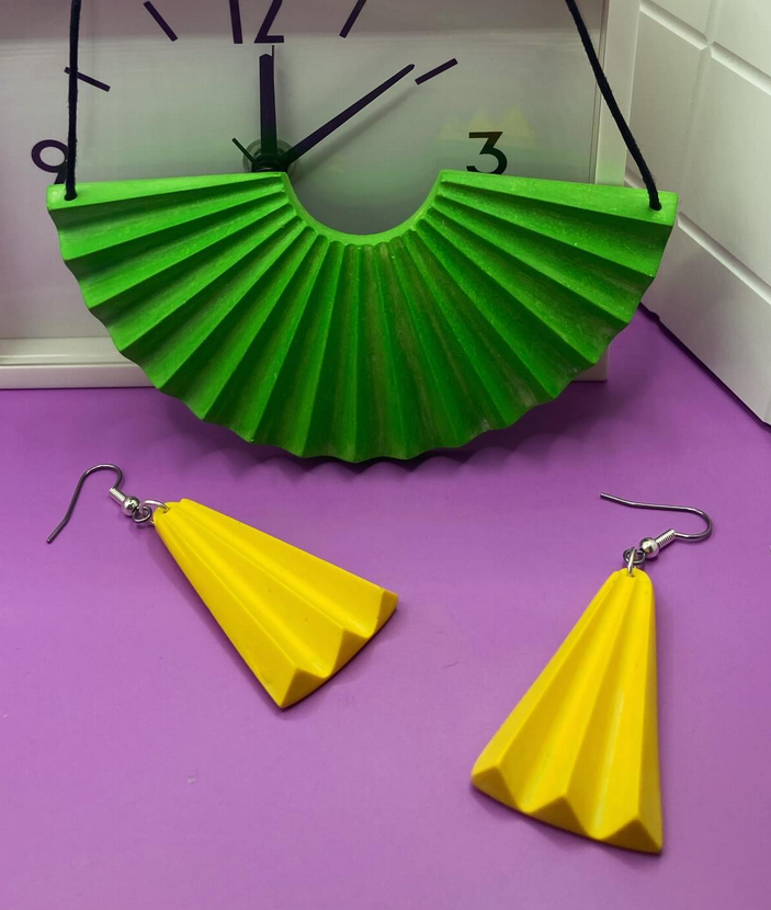Fan earrings