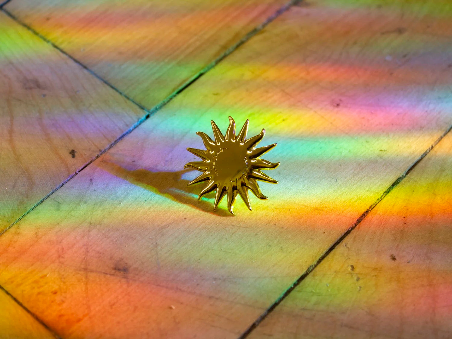 Siren Calling (Spinning Pin)