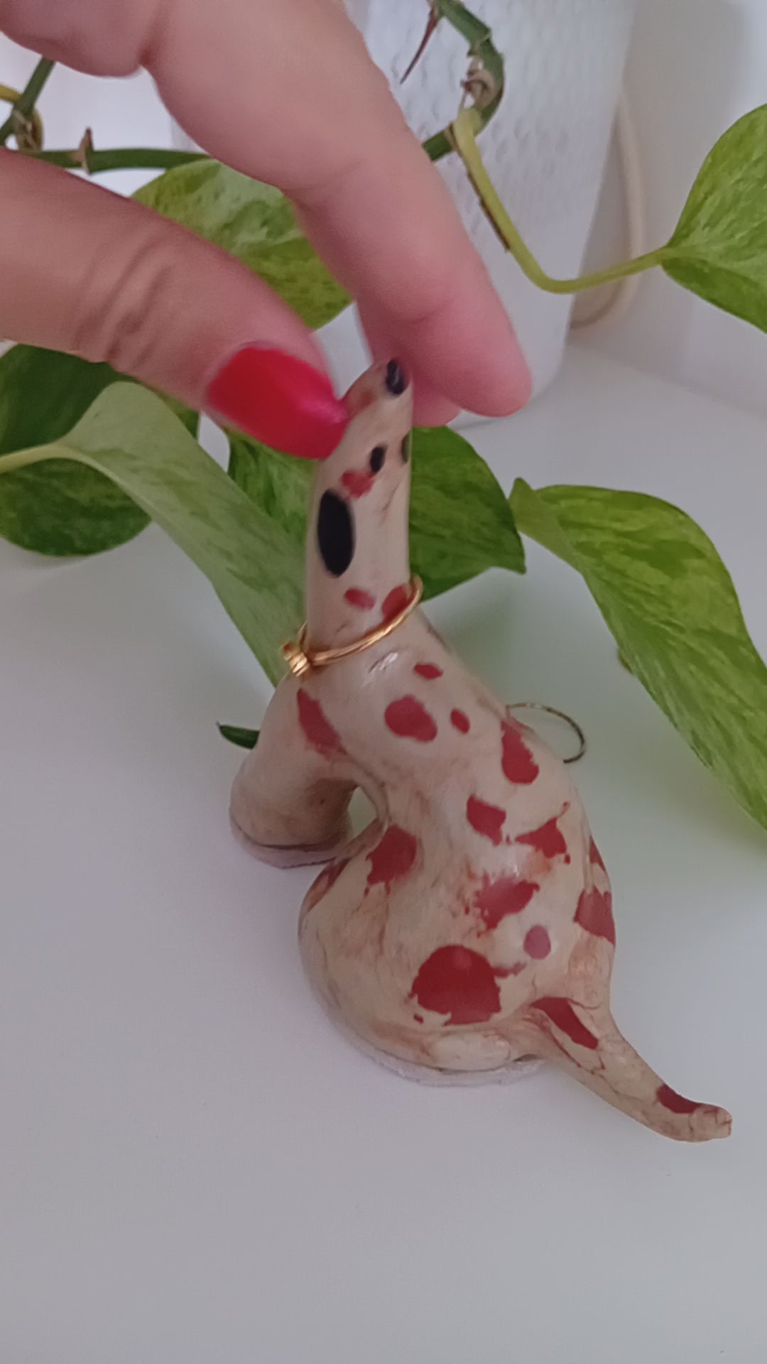 Dog Ringholder Statue