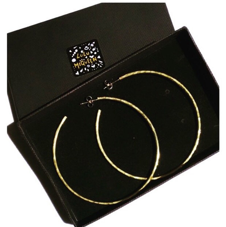 Large hammered brass hoops-Neighbourhood Store 